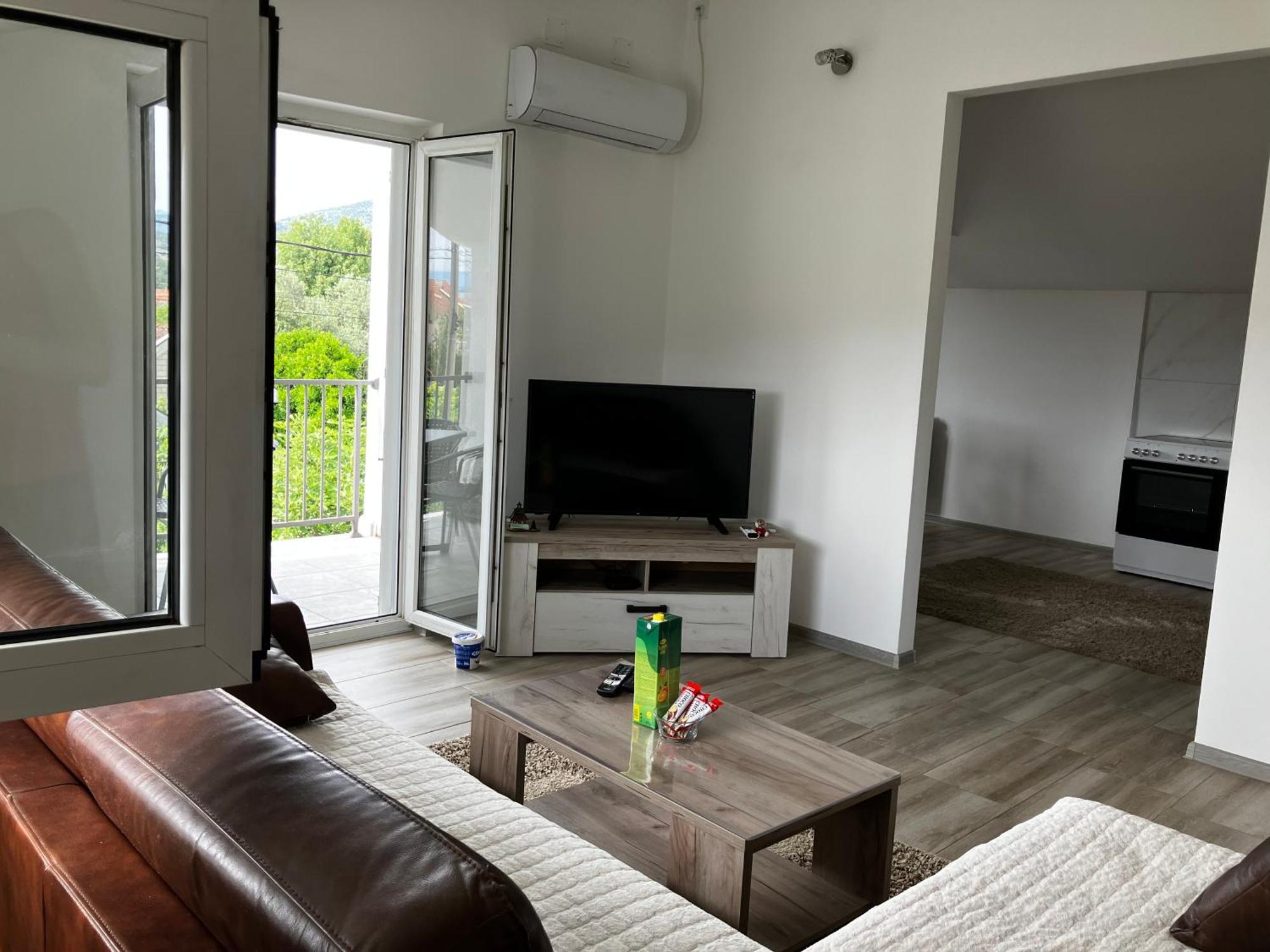 Ferienwohnung Cozy, Fully Equipped, Free Parking&Wifi, Quiet, 2Bd Podgorica Exterior foto