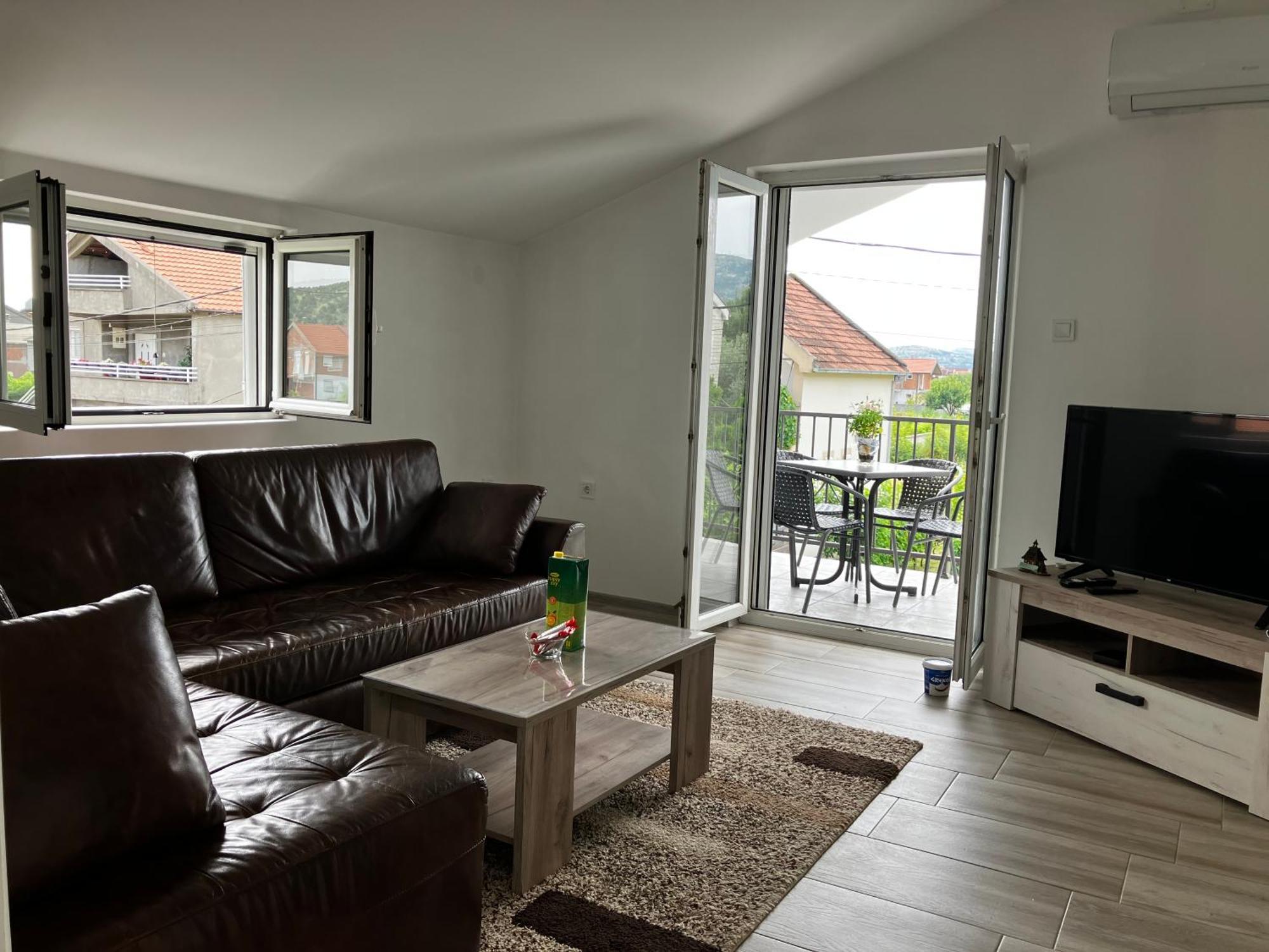 Ferienwohnung Cozy, Fully Equipped, Free Parking&Wifi, Quiet, 2Bd Podgorica Exterior foto