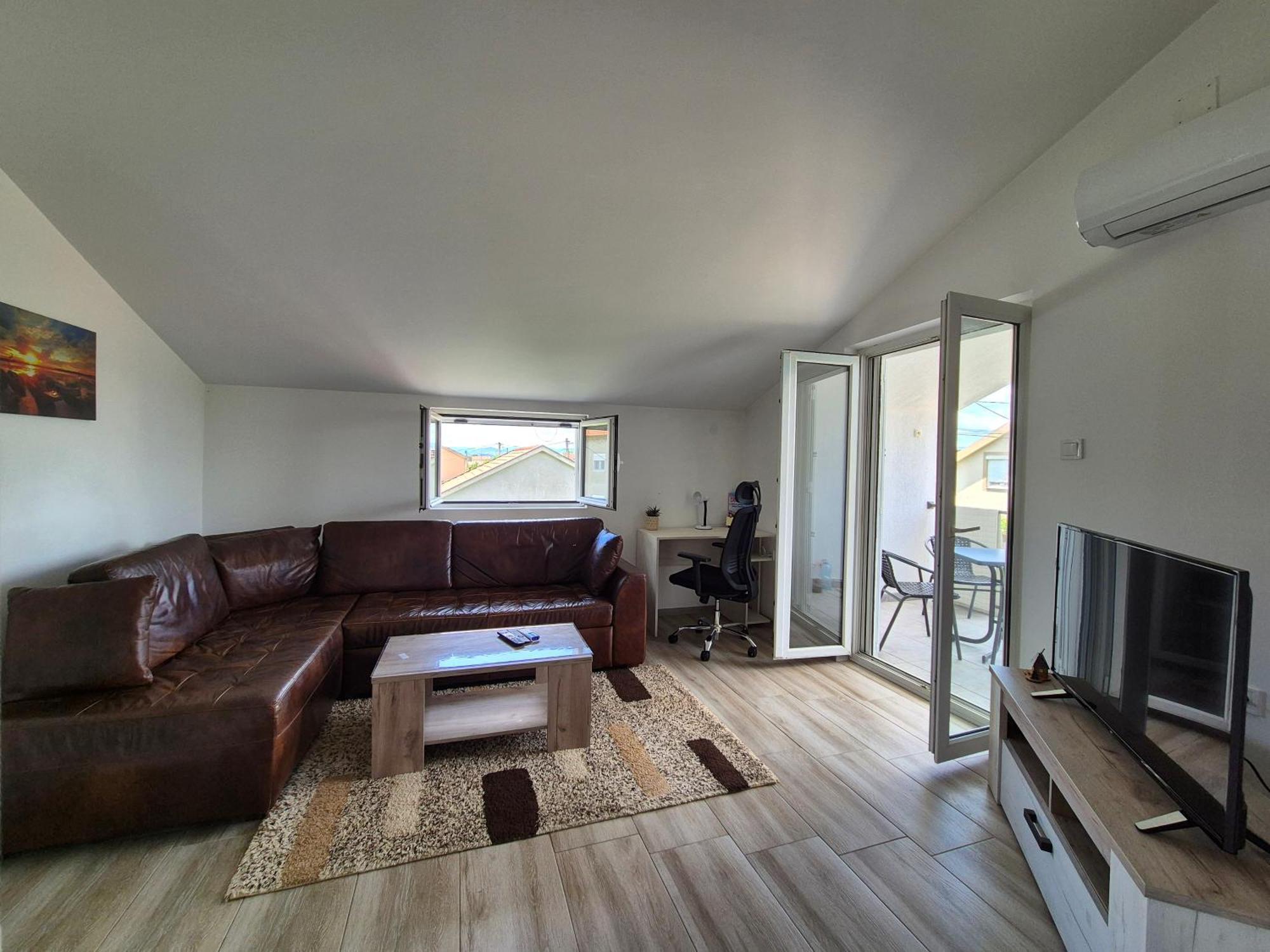 Ferienwohnung Cozy, Fully Equipped, Free Parking&Wifi, Quiet, 2Bd Podgorica Exterior foto